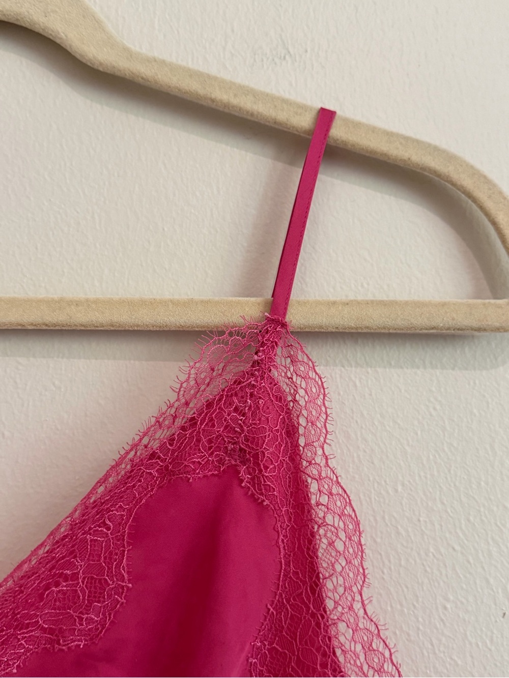 Victoria’s Secret Pink Lace-Trim Satin Cami Top Size Large - Picture 6 of 9
